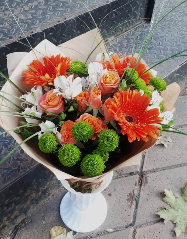 Букет цветов из: Герберы, Хризантемы, Альстромерии и Розы в Ленино