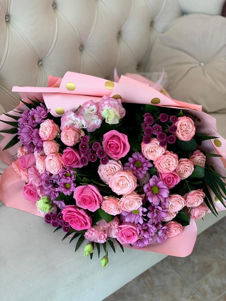 Букет цветов из: Хризантемы, Розы и Лизиантусы в Ленино