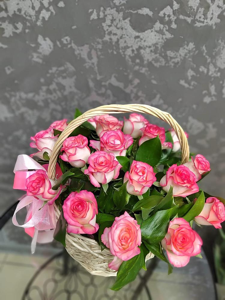 Цветочная композиция из Розы в корзине в Ленино