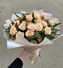 Букет Кремовые розы Латте в Ленино