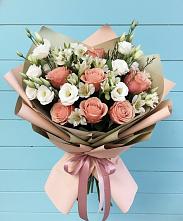 Букет цветов из:  Розы, Альстромерии и Лизиантусы в Ленино