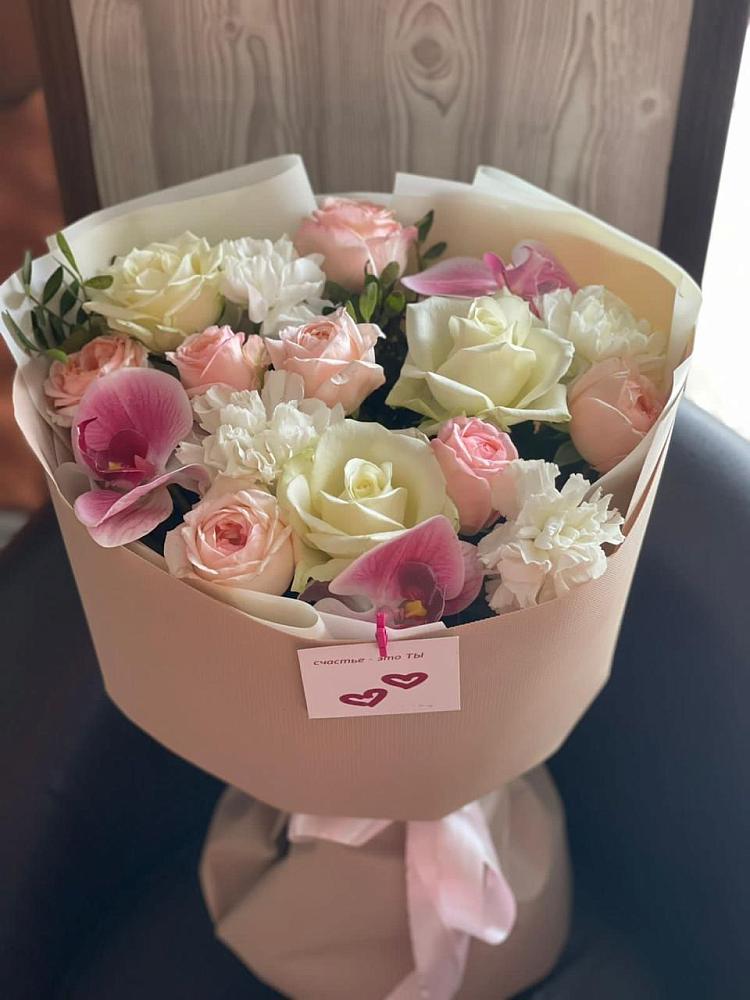 Букет цветов из: Орхидеи, Розы и Гвоздики в Ленино