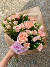 Букет цветов из:  Розы #REPLACE_PRED# Ленино