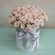 Цветочная композиция из Розы в шляпной коробке в Ленино