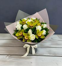 Букет цветов из:  Орхидеи и Розы в Ленино