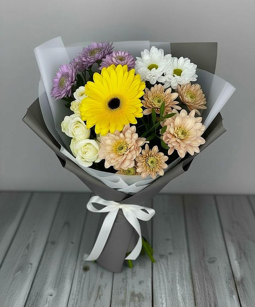 Букет цветов из: Розы, Герберы и Хризантемы в Ленино