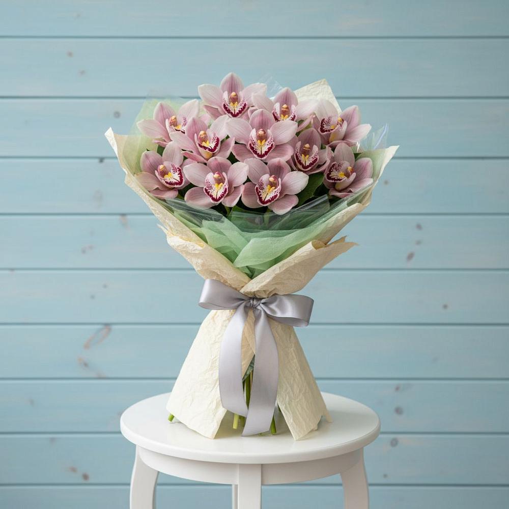 Букет цветов из: Орхидеи и Розы в Ленино