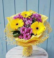 Букет цветов из:  Хризантемы и Герберы в Ленино