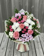Букет цветов из:  Альстромерии, Гвоздики, Розы и Хризантемы в Ленино