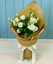 Букет цветов из:  Хризантемы и Лизиантусы в Ленино