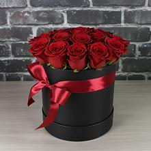 Цветочная композиция из Розы в шляпной коробке в Ленино