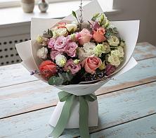 Букет цветов из:  Розы, Лизиантусы и Гвоздики в Ленино