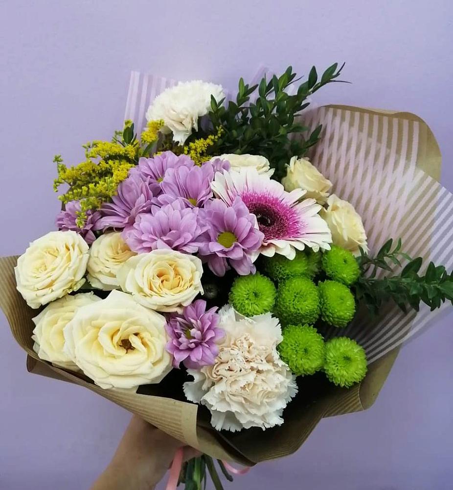 Букет цветов из: Хризантемы, Розы, Гвоздики и Герберы в Ленино