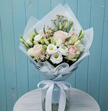 Букет цветов из:  Розы и Лизиантусы в Ленино