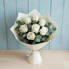 Букет Белые розы в Эвкалипте в Ленино