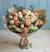 Букет цветов из:  Альстромерии и Розы в Ленино